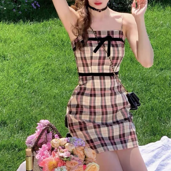 Korean Brand Women’s Brown Pink Plaid Mini Spaghetti Strap Dress Bow Size S - Picture 2 of 5